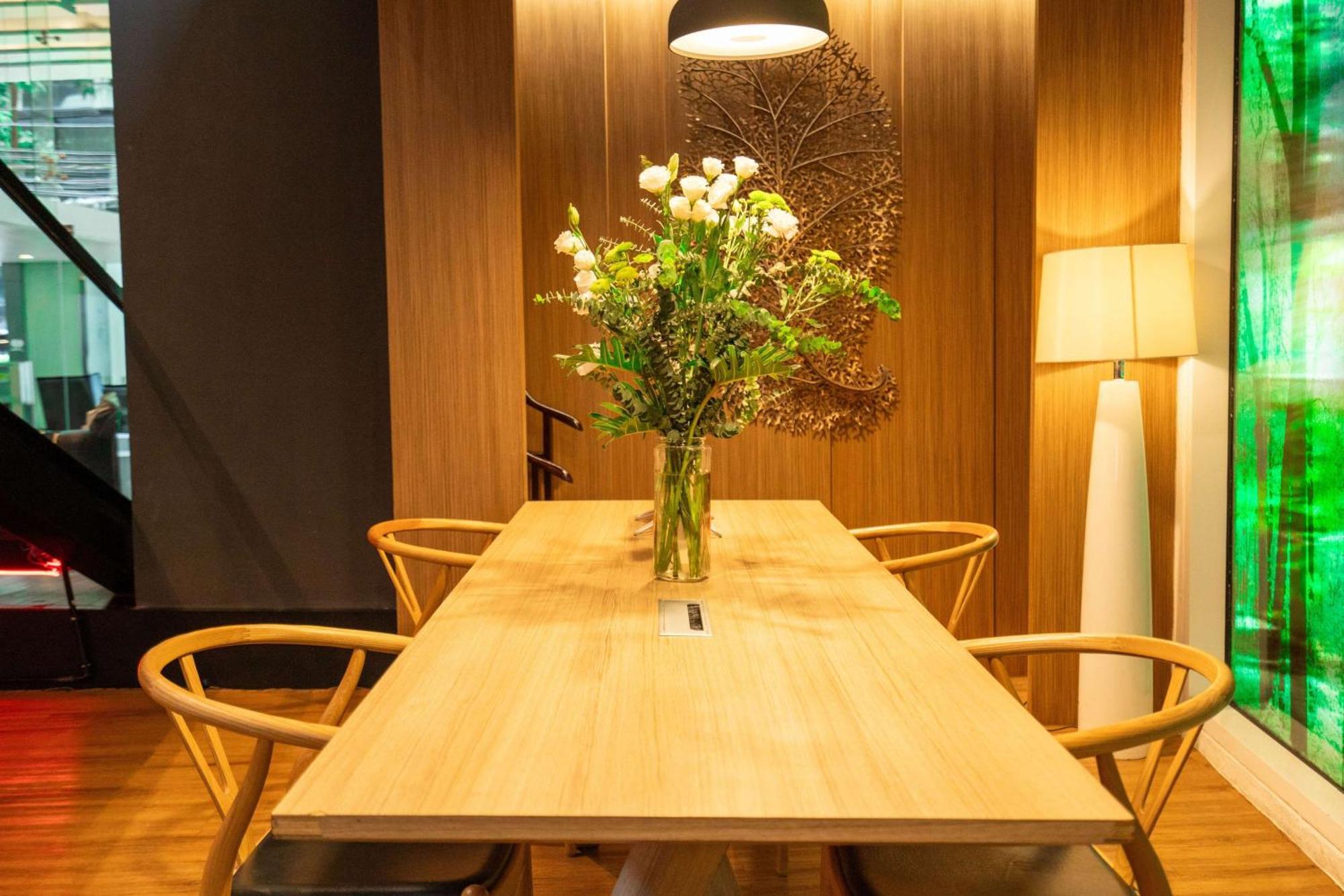 酒店 曼谷18街丽亭酒店 4*